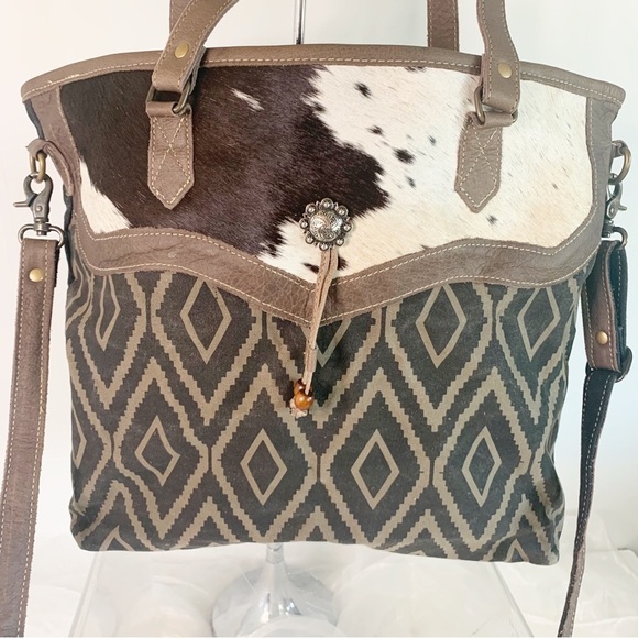 Myra Bag Western Tote Shoulder Bag for Women - Leather Crossbody Bag - Picture 5 of 8